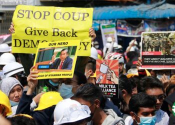 ရန်ကုန်မြို့လယ်က Milk Tea Alliance လှုပ်ရှားမှု လူသိန်းချီပါဝင်ဆန္ဒပြ