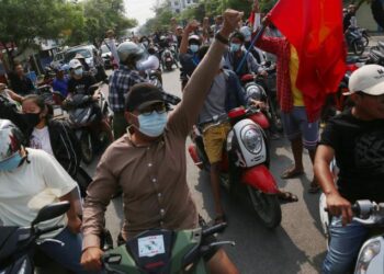 Myanmar military shoots at protesting medical workers