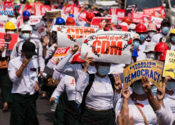 အသံမတိတ်တဲ့ သံပုံးသပိတ်