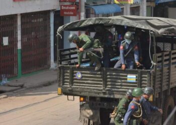 Junta troops arrest more than 30 young men in rural Mandalay Region