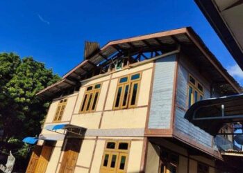 စစ်ကောင်စီက လက်နက်ကြီးဖြင့် ပစ်ခတ်၍ ဒေသခံများ၏နေအိမ် ၃ လုံးပျက်စီး၊ ဒေသခံ ထိခိုက်ဒဏ်ရာရ