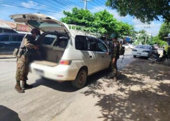 စား၀တ်နေရေးခက်ခဲစေရန် စစ်ကောင်စီလုပ်ဆောင်နေဟု မန္တလေးလူထုပြော