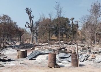 ဒန်းကုန်းရွာကို စစ်တပ်က မီးရှို့လိုက်ကြောင်း ခင်ဦးဒေသခံများပြော