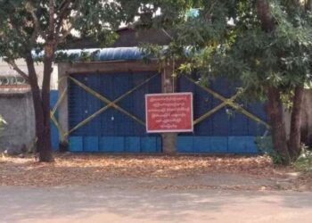 Soldiers steal goods from 88 Generation member’s confiscated house