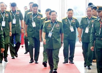 အတုအယောင်ရွေးကောက်ပွဲအတွက် ခြေလှမ်းစလိုက်တဲ့ စစ်ကောင်စီ (ဆောင်းပါး)