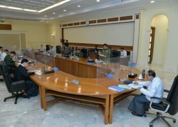 အလီဘိုင် မင်းအောင်လှိုင် အာဏာလက်မလွှတ်ရေး ဉာဏ်များပုံ