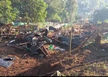 Trapped junta troops call in air support, shell villages in Sagaing Region battle