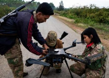 တော်လှန်ရေးအဖွဲ့များထံမှ လေ့လာပြီး စစ်ကောင်စီ ဒရုန်းတပ်ဖွဲ့ကို ဖွဲ့စည်း