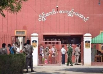 ကရင်နီတော်လှန်ရေးတပ်တွေ လွိုင်ကော်ကနေ ဘာကြောင့် ပြန်ဆုတ်လိုက်ရတာလဲ