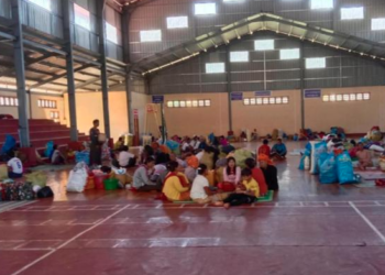 သျှမ်းပြည်၊ ဖယ်ခုံမြို့နယ်၊ ကျေးရွာဒေသခံများကို စစ်ကောင်စီမှ လူသားဒိုင်းကာအဖြစ် ဖမ်းဆီးထိန်းသိမ်းခဲ့ပြီးနောက် ကျေးရွာအတွင်း၌ ပစ္စည်းများအပြင် ကား၊ ဆိုင်ကယ်များ ပျောက်ဆုံးနေကြောင်း သတင်းရရှိသည်။