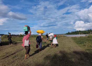Raids by Myanmar junta troops displace tens of thousands in northern Magway Region